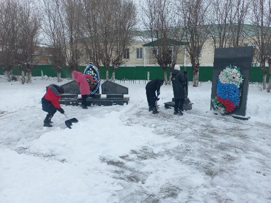 Юные сластухинские активисты