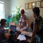 Специалисты Управления ПФР в Екатериновском районе продолжают практику выездных приемов граждан