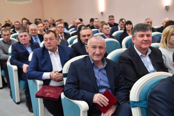 Наши аграрии